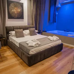Four Luxury Guest house